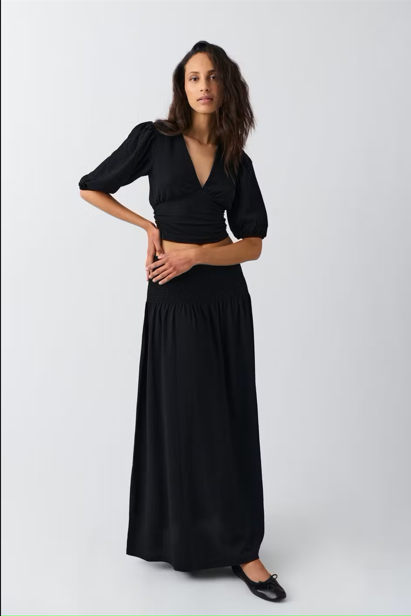 Elegant Pleated Maxi Skirt
