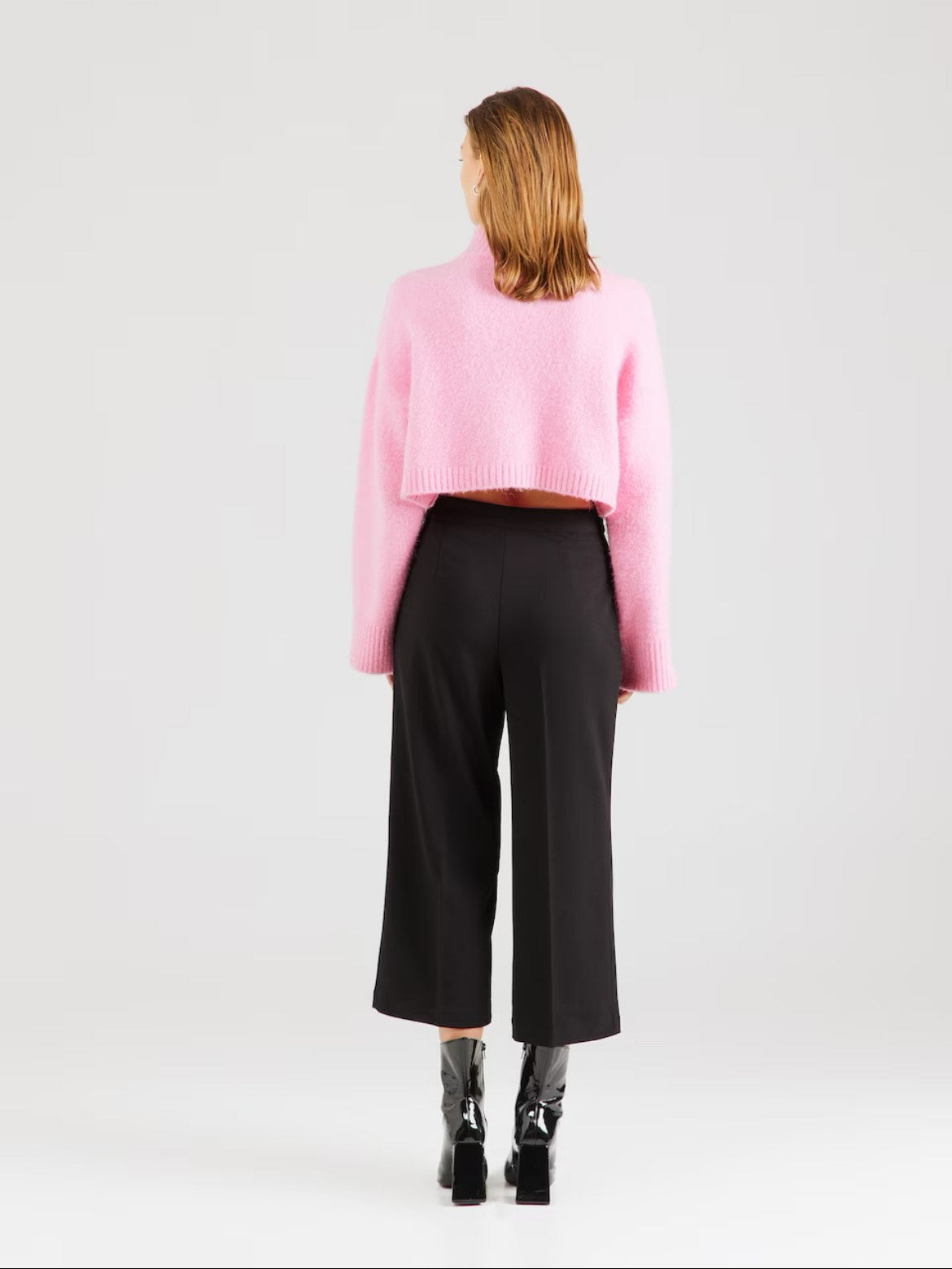 Relaxed Straight Leg Jeans